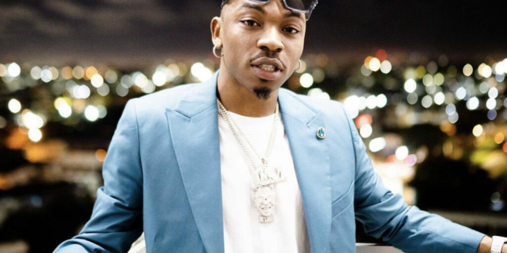 Cover art of Official 'Alarm' Lyrics by Mayorkun