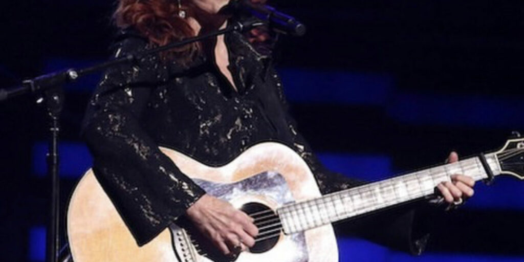 Cover art of Bonnie Raitt - Just Like That Lyrics