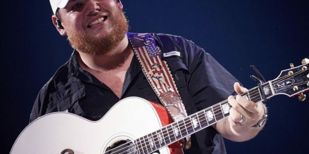 Cover art of Back 40 Back Lyrics by Luke Combs