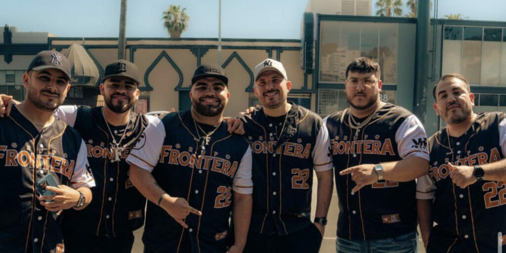 Cover art of Un x1000to Lyrics by Grupo Frontera & Bad Bunny